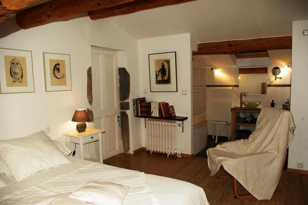 Le Mas De La Fontaine Bed and Breakfast Le Pegue Zewnętrze zdjęcie